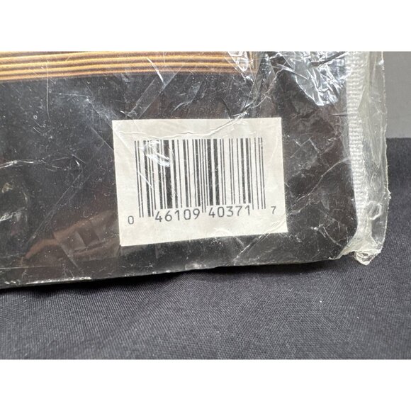 Bucilla Spring Encore Stitchery Kit 40371 14x17" VTG Sealed - Picture 3 of 5